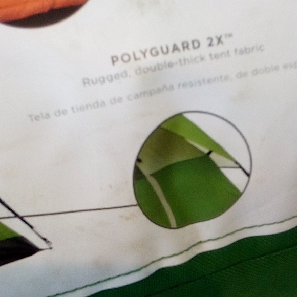 Coleman 4 person tent new Sundome: 9 x 7 feet 5' high - Picture 12 of 13